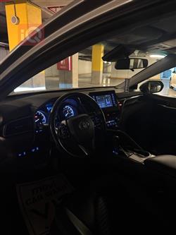 تۆیۆتا کامری